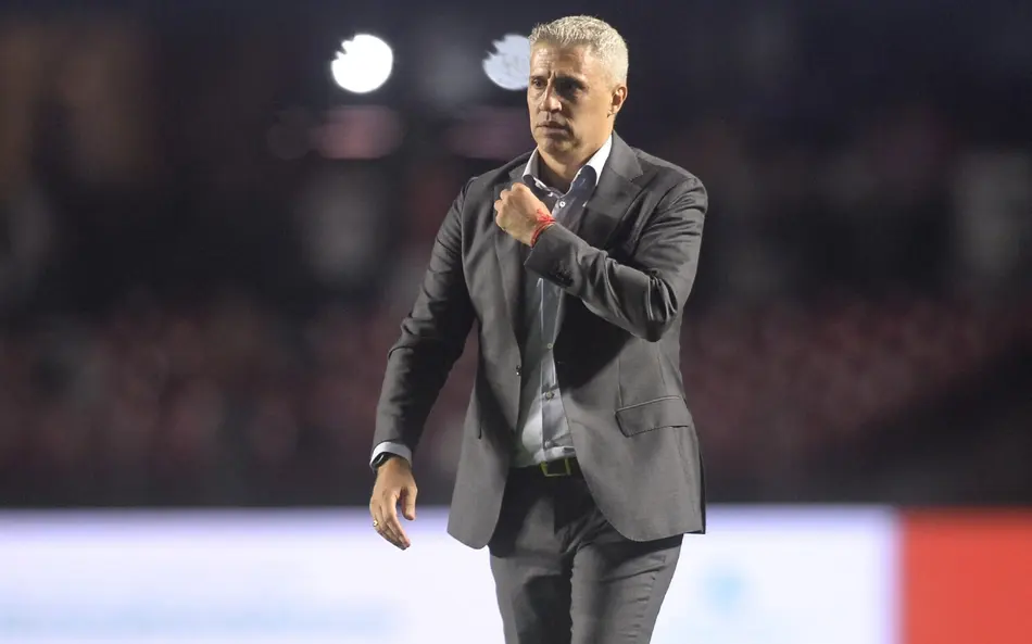 São Paulo supera desfalques e vence Botafogo com união do elenco