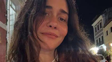 Alessandra Negrini: seca em Brasília vira arte e reflexão