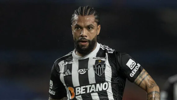 Atlético-MG empata sem gols e críticas marcam partida