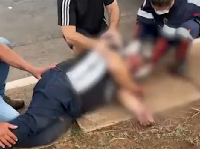Motociclista ferido em acidente na Avenida Lions Internacional