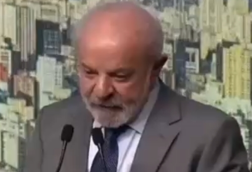 Lula diz ter idade para "falar mais grosso" com Trump