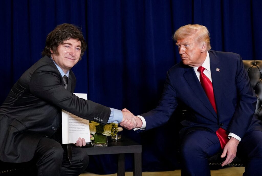 Milei busca apoio econômico dos EUA em encontro com Trump