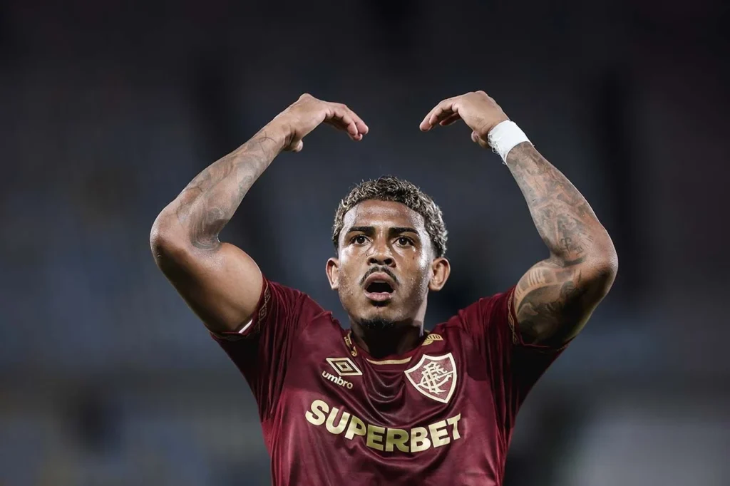 Fluminense: John Kennedy vê clássico contra Vasco como "guerra"