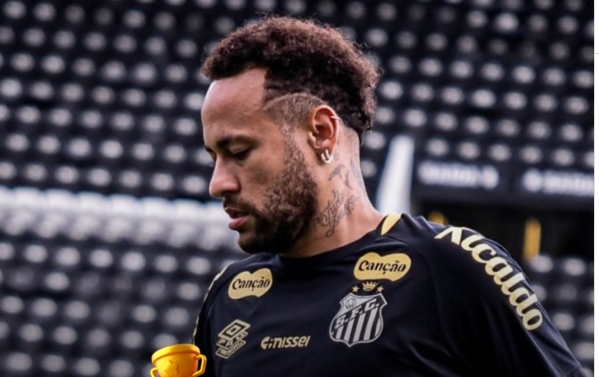 Neymar no Santos: rumores de saída para Europa e EUA agitam o mercado