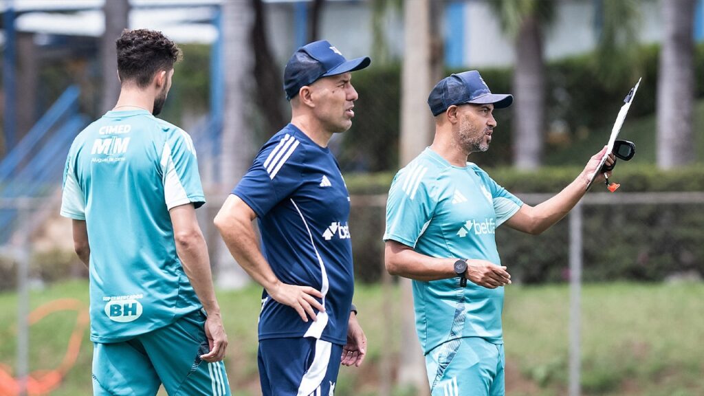 Cruzeiro vence e se aproxima da Libertadores