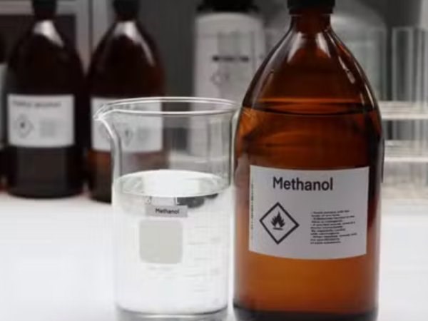 Intoxicação por metanol em MT: homem tem lesão ocular irreversível