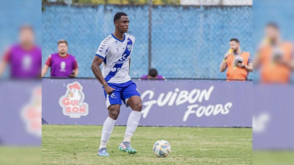 Zagueiro PV se pronuncia após julgamento de caso de racismo no futebol