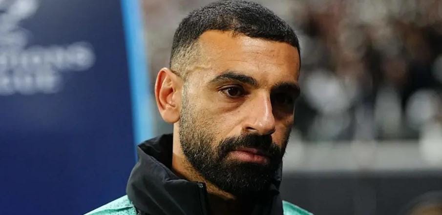 Rooney sugere barrar Salah e aumenta pressão sobre técnico do Liverpool