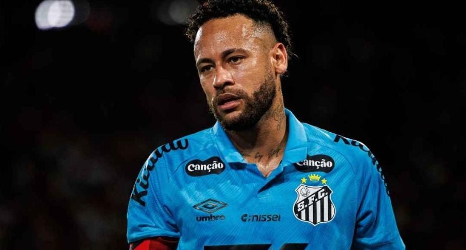 Neymar sofre nova lesão e preocupa Santos na reta final do Brasileirão
