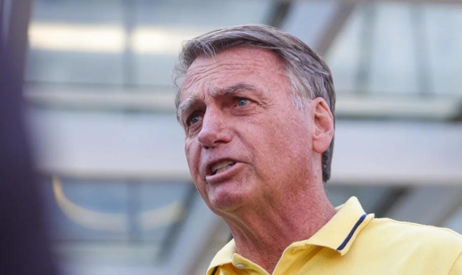 Bolsonaro completa uma semana preso na PF em Brasília
