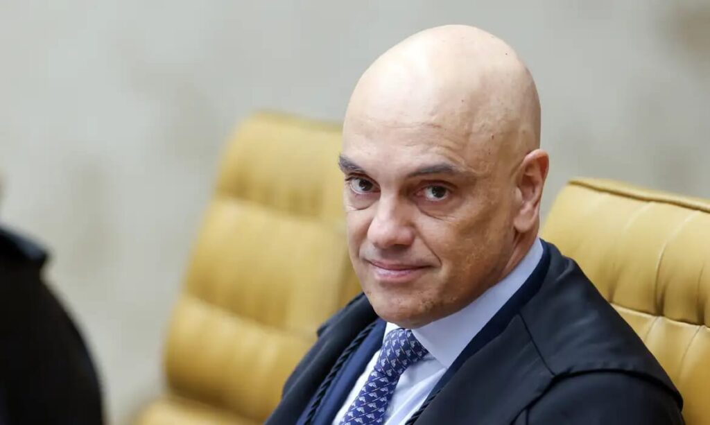 Moraes vota por condenação de PMs por omissão em 8 de Janeiro