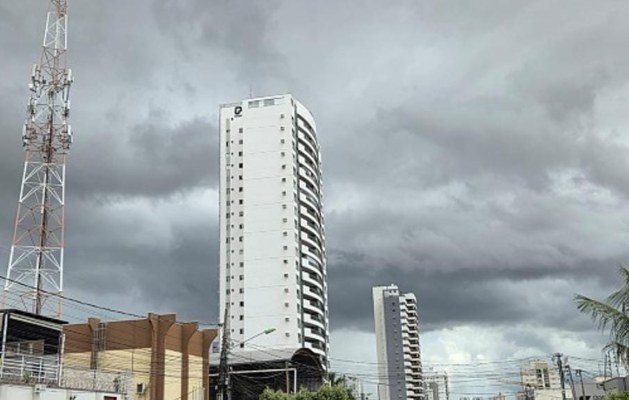 Alerta laranja: MT em fim de semana de chuvas intensas e ventos fortes