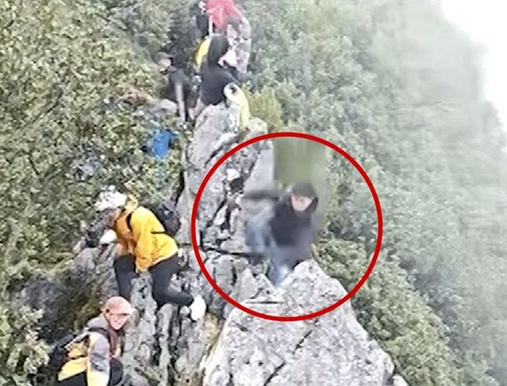 Turista cai de penhasco ao tirar selfie e sobrevive