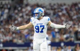 Interceptação de Hutchinson: lance decisivo no futebol americano