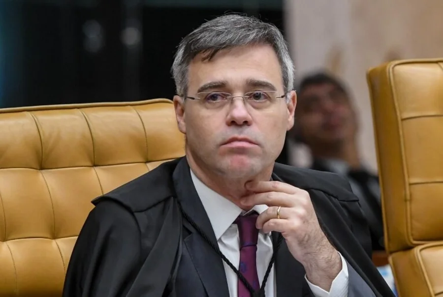 Ministro André Mendonça Ordena Investigação Sobre Vazamento de Dados de Empresário