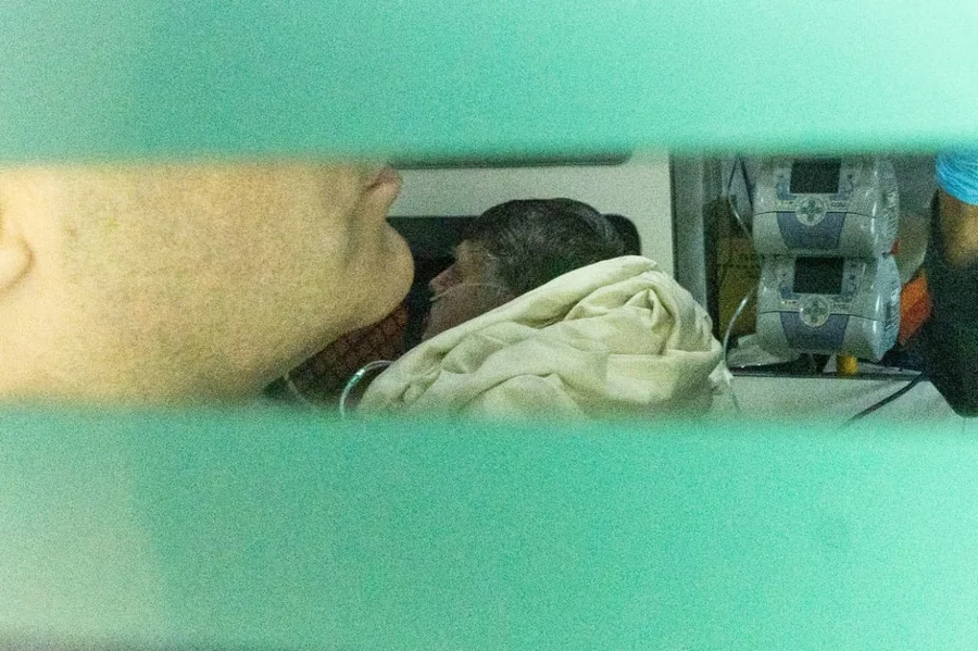 Moraes Autoriza Michelle Bolsonaro a Acompanhar Ex-presidente em Hospital