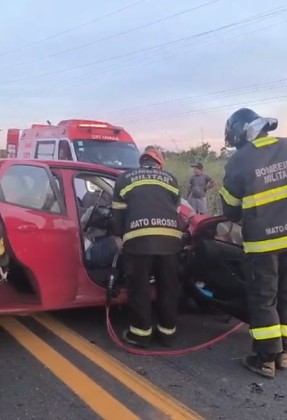 Acidente na MT-010 deixa quatro feridos e mobiliza resgate em Cu… e mobiliza a c em destaque