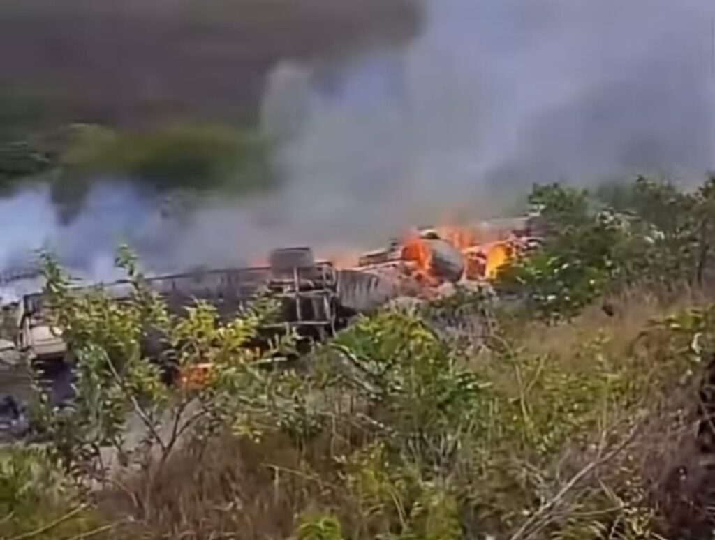 incêndio carreta algodão BR-242 comunidade impacto local em destaque