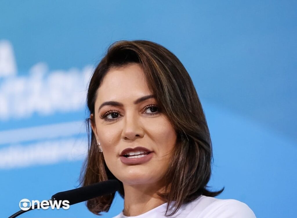 saída Michelle Bolsonaro crise familiar política Bolsonaro em destaque